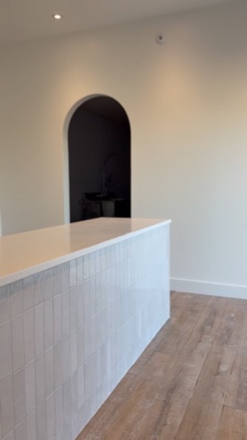Close-up of the tiled counter and flooring